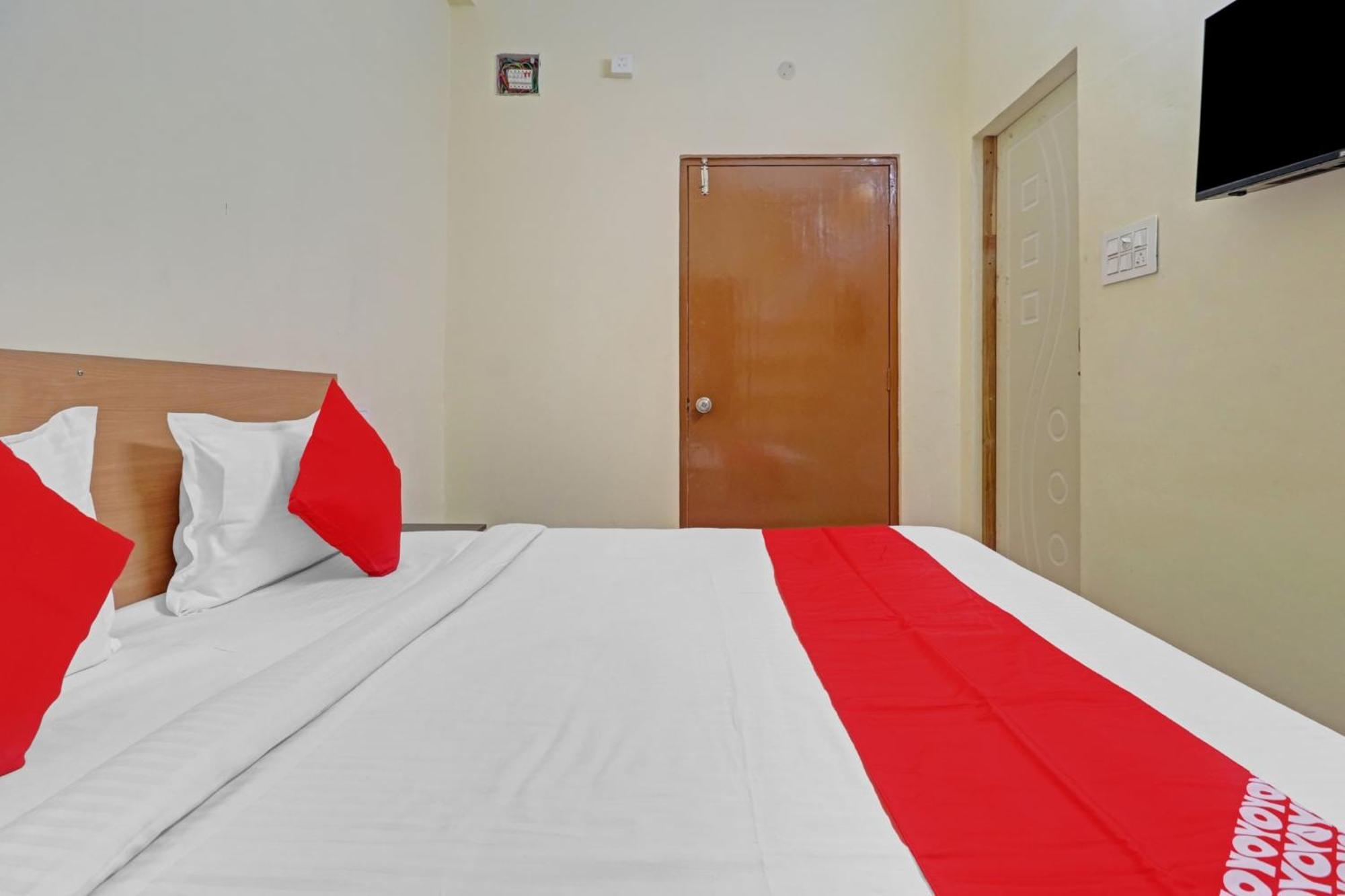 Super Hotel O Rbs Square Langer Houz Haidar Sahibguda Bagian luar foto